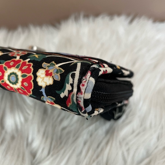 {Vera Bradley} Turnlock Wallet in Floral Print - Picture 10 of 13